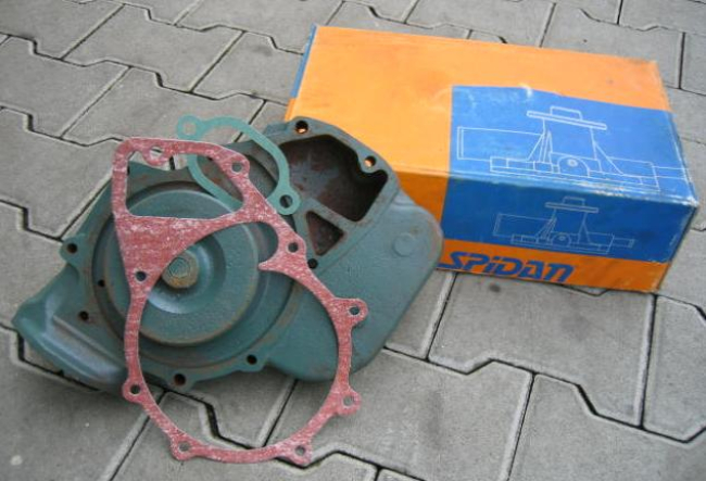 Wasserpumpe LKW